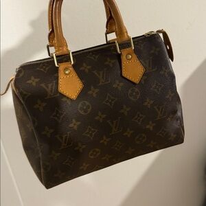 Louivitton Speedy 25 authenticated used condition